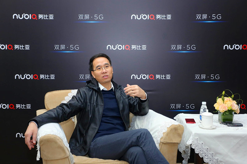 努比亞倪飛：折疊屏、挖孔屏、滑蓋屏都有缺陷 雙屏方案目前最佳